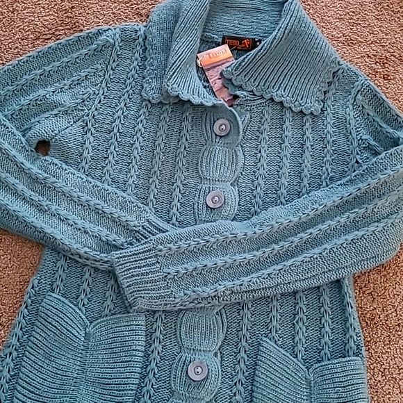 Tivoli Cardigan Sweater - Picture 4 of 10